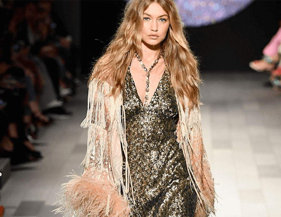Gigi Hadid a New York Fashion Week - Tendenze capelli primavera-estate 2018: natural è chic!